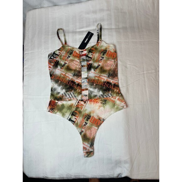 Abstract Print Cut Out Detail Bodysuit Size M RefM023 - Picture 5 of 10